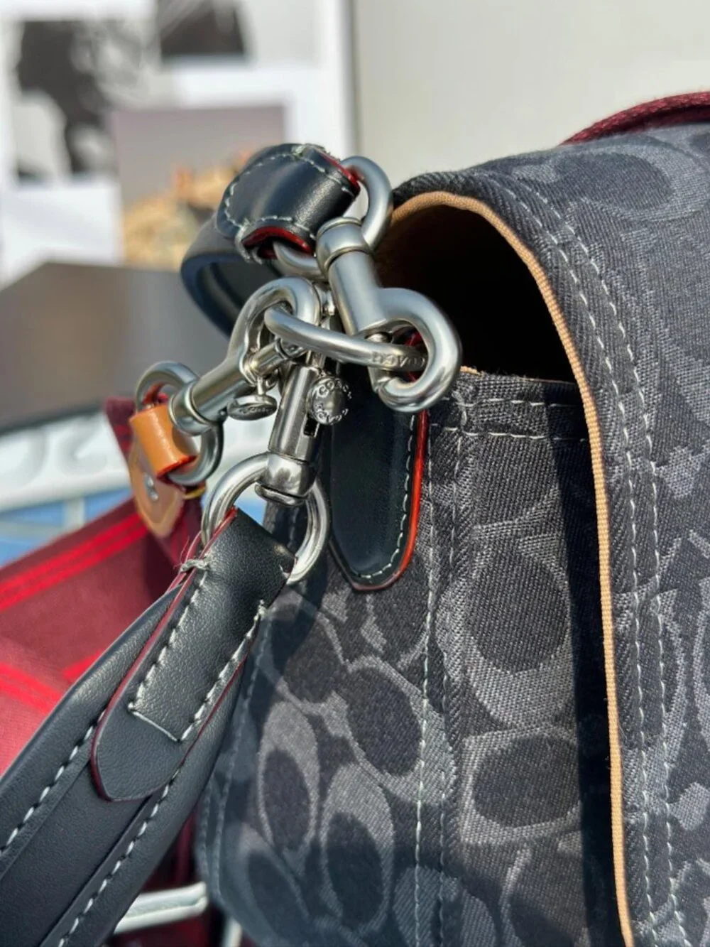 🖤Coach Dark Denim Tabby Handbag Red Strap Multi Wear Crossbody Shoulder Bag